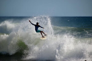 Camping-Luna-Jeferson-Surf-Photo-6