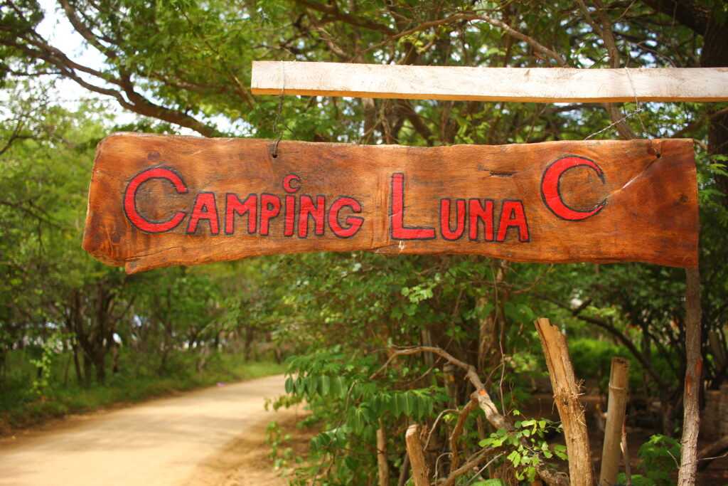 Camping Luna Sign